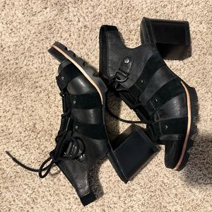 Women's Sorel Lace up lug sole black platform sandal